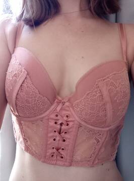 Public Photo of MoonPorcelain